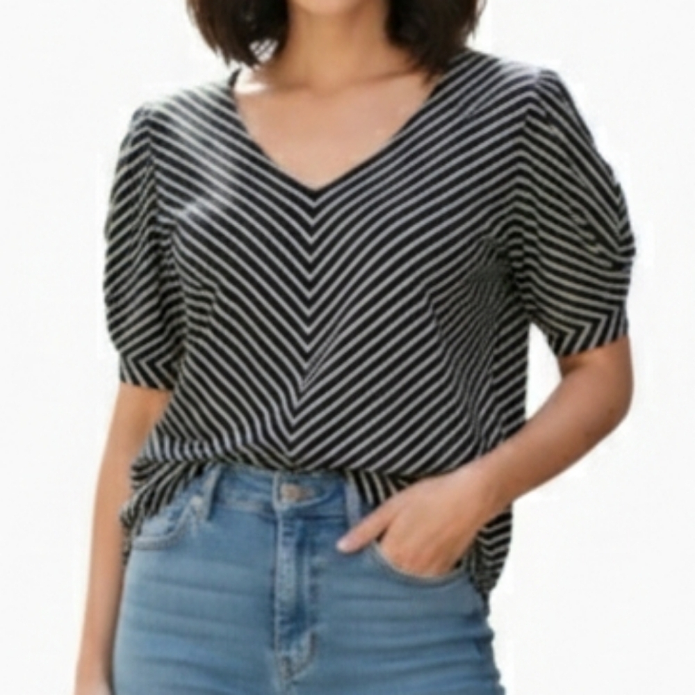 Karl Lagerfeld Paris Black White Chevron Stripe Knit V-Neck Top Love from Paris